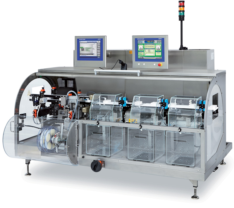 XS2-MV-TE_Right-view_Cover-opened_With-products-on-conveyors_CMYK_Original_33241