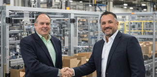 L-R: Iain Buckham (Engelmann & Buckham); and Keith Ockenden (Zeus) shaking hands