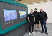 PicoJet investment supports firm’s digital labels expansion The APS team with the Dantex PicoJet printer