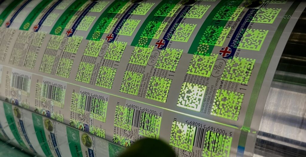 UV-tagged packaging labels