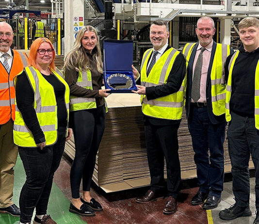 Ribble Packaging receiving the Supplier of the Year accolade. Image credit: Macfarlane Packaging