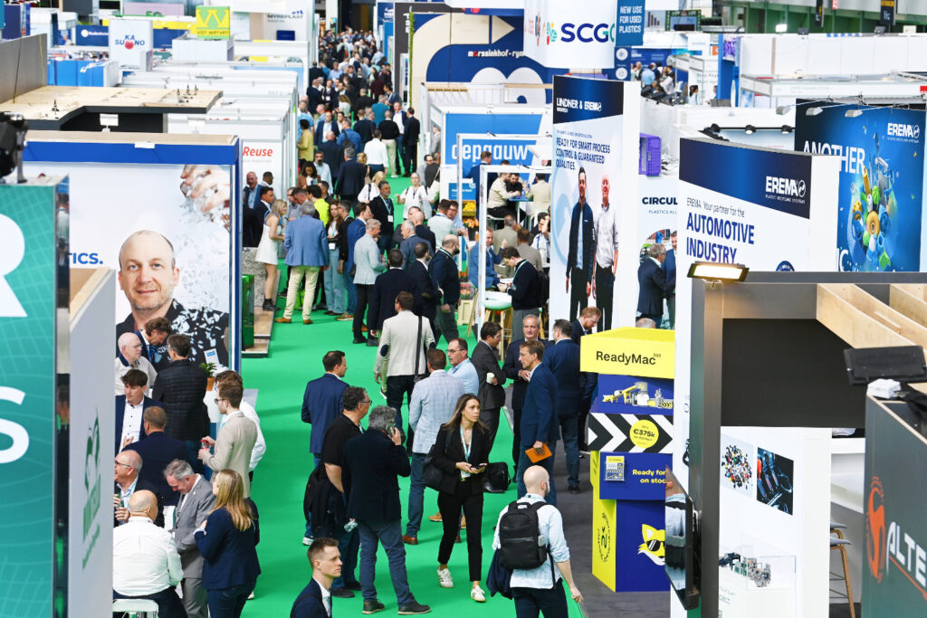 Busy aisles at PRS Europe
